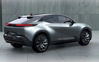електрокросовер Toyota