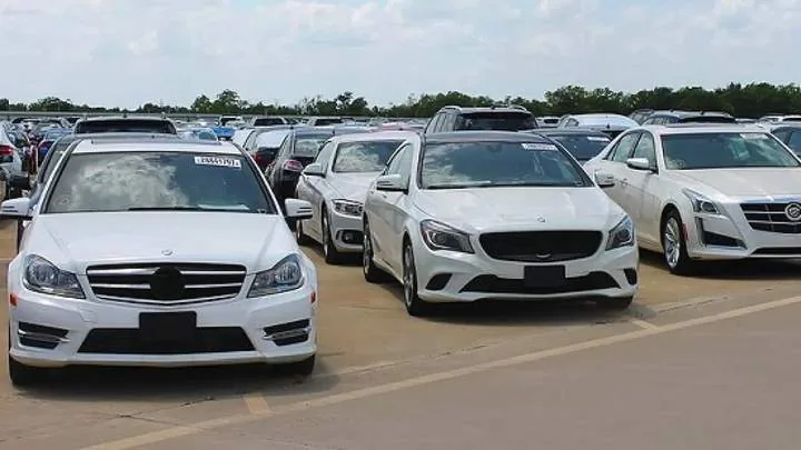 Як в Україні купити автомобіль за один євро