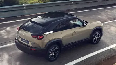 Mazda показала кросовер, якому на 100 км достатньо одного літра палива