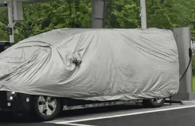 Представлено перший у світі автомобіль із батареєю 5C