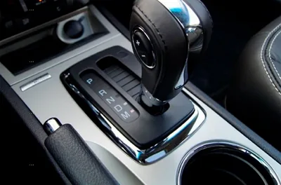 авто з автоматичною коробкою передач