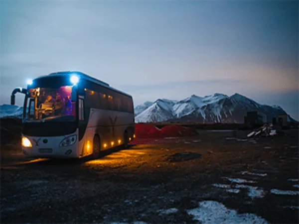 подорожувати автобусом